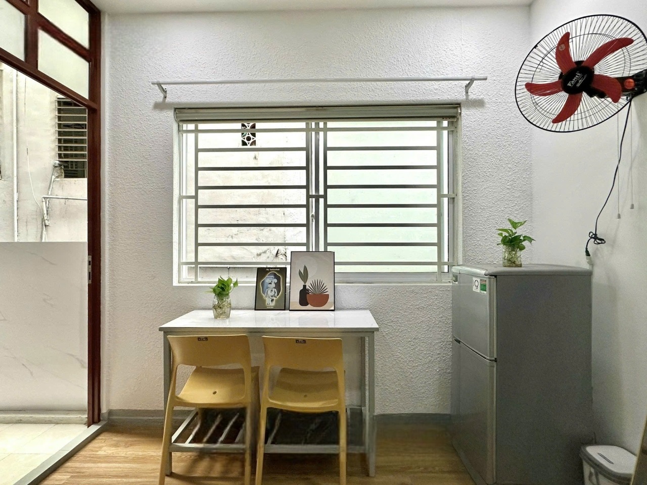 Phòng trọ Studio 35m2 tại CT Home Lê Văn Sỹ - Tân Bình - Góc làm việc