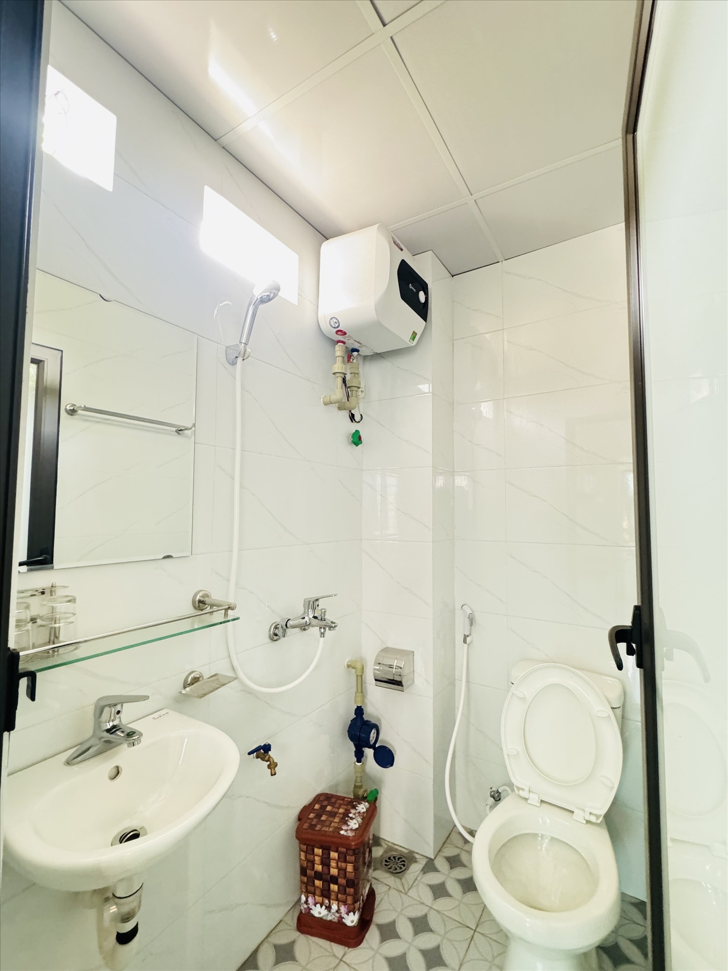 Phòng trọ Studio 23m2 tại TH Apartment Đại Mỗ - Nam Từ Liêm - Phòng tắm