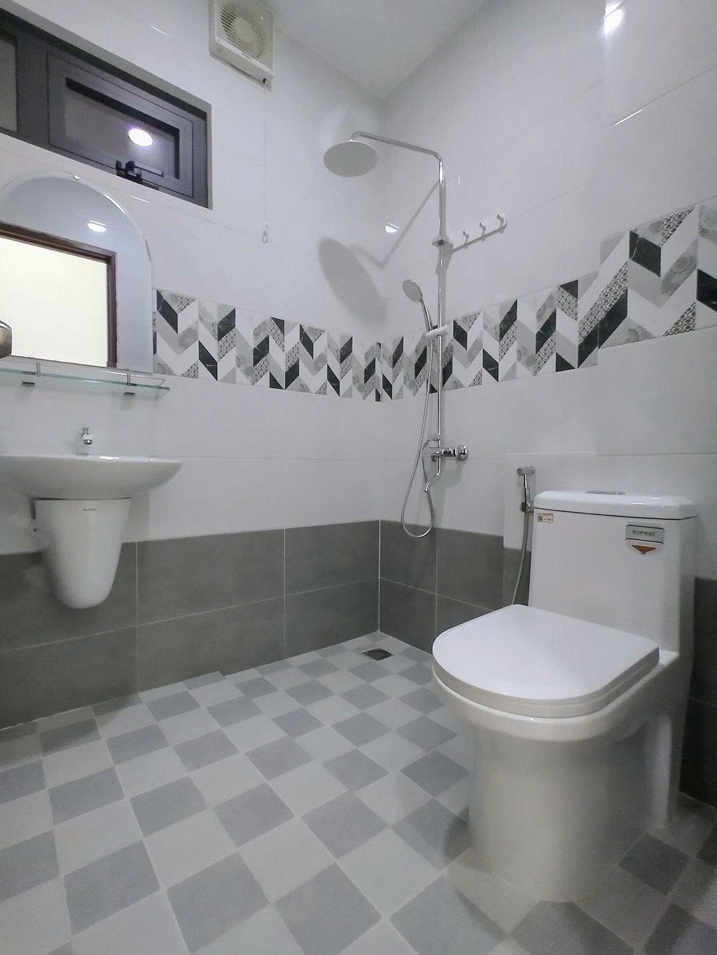 Phòng trọ 2 Phòng ngủ 40m2 tại PCT House Nguyễn Trọng Lội - Tân Bình - Phòng tắm