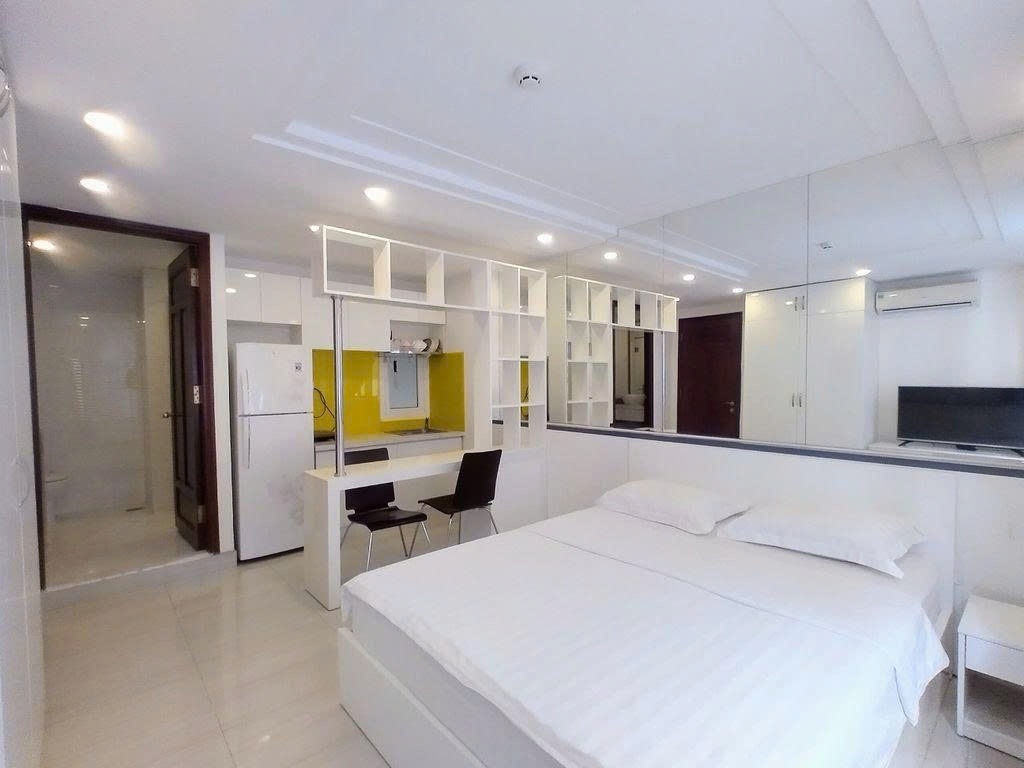 Phòng trọ Studio 20m2 tại PTC House 2 Nguyễn Văn Trỗi - Phú Nhuận - Góc làm việc