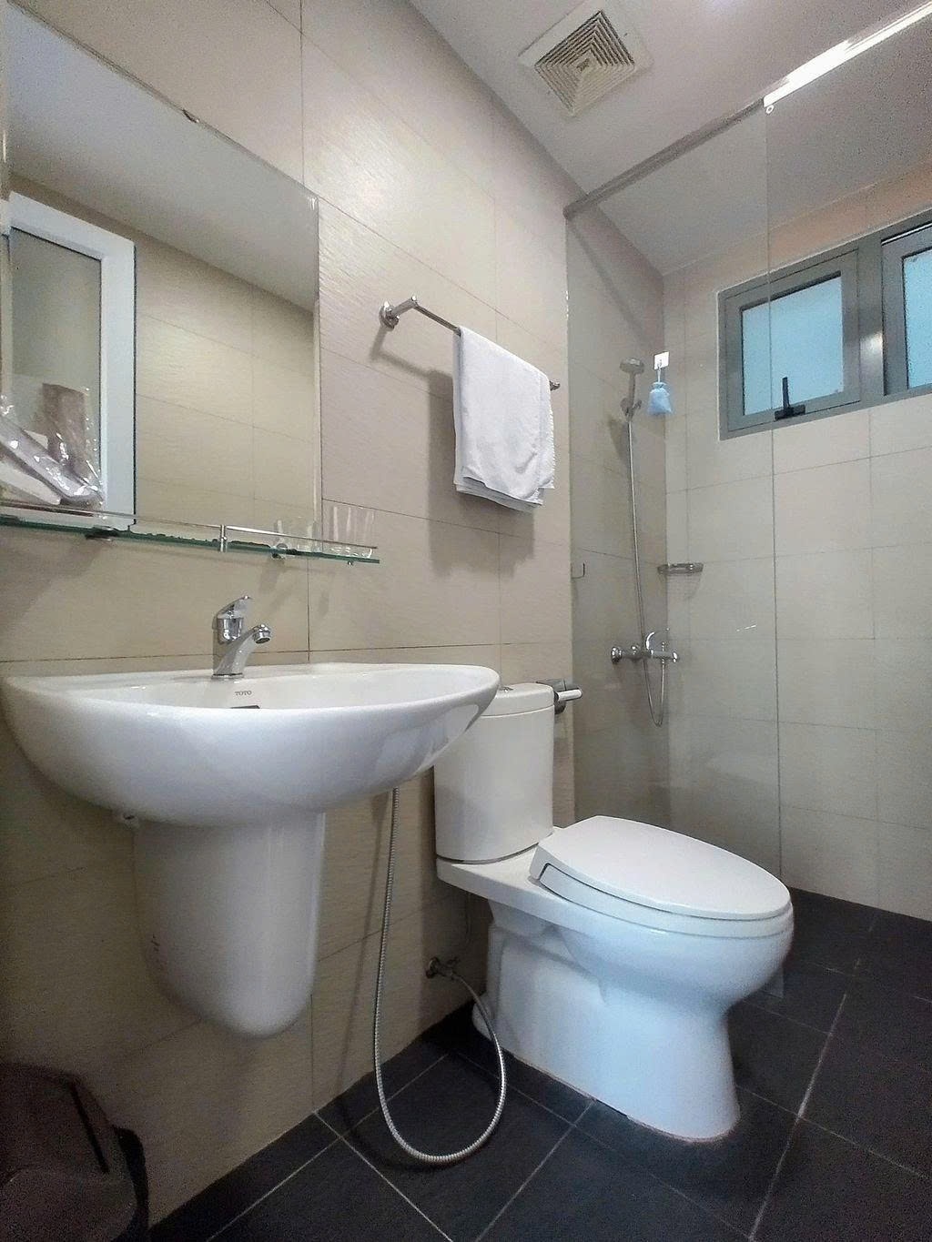 Phòng trọ 1 Phòng ngủ 35m2 tại PTC House Đường số 43 - Thủ Đức - Phòng tắm