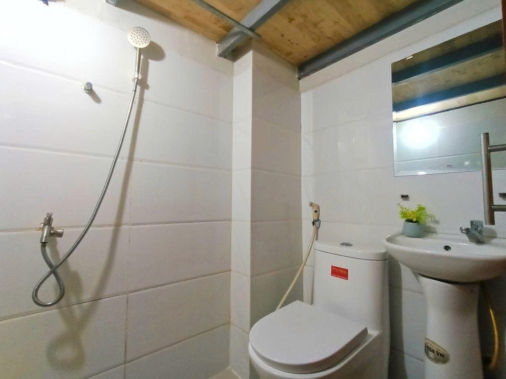 Phòng trọ Duplex 25m2 tại PTC House Âu Cơ - Tân Bình - Phòng tắm