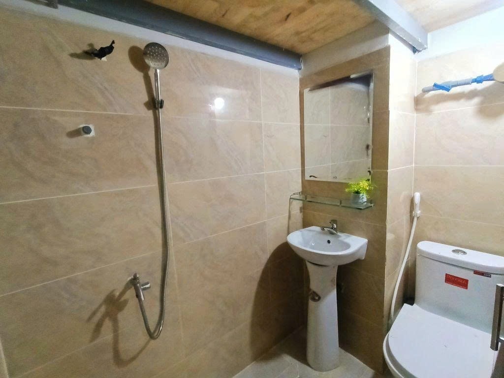 Phòng trọ Duplex 35m2 tại PTC House Âu Cơ - Tân Bình - Phòng tắm