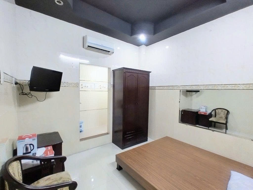 Phòng trọ PTC House 1 Hồng Hà - Tân Bình - Phòng (*)