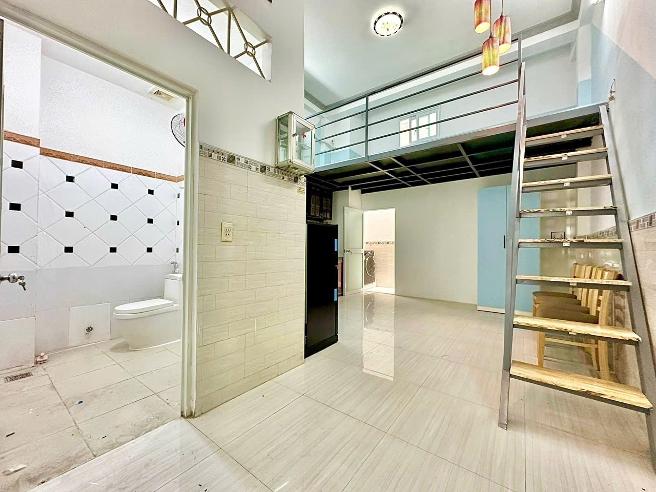 Phòng trọ 2 Phòng ngủ 80m2 tại AK Home Nguyễn Thượng Hiền - Bình Thạnh - Phòng khách