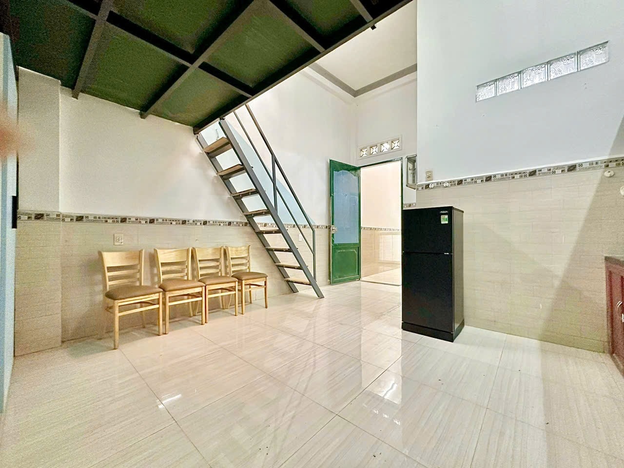 Phòng trọ 2 Phòng ngủ 80m2 tại AK Home Nguyễn Thượng Hiền - Bình Thạnh - Phòng khách