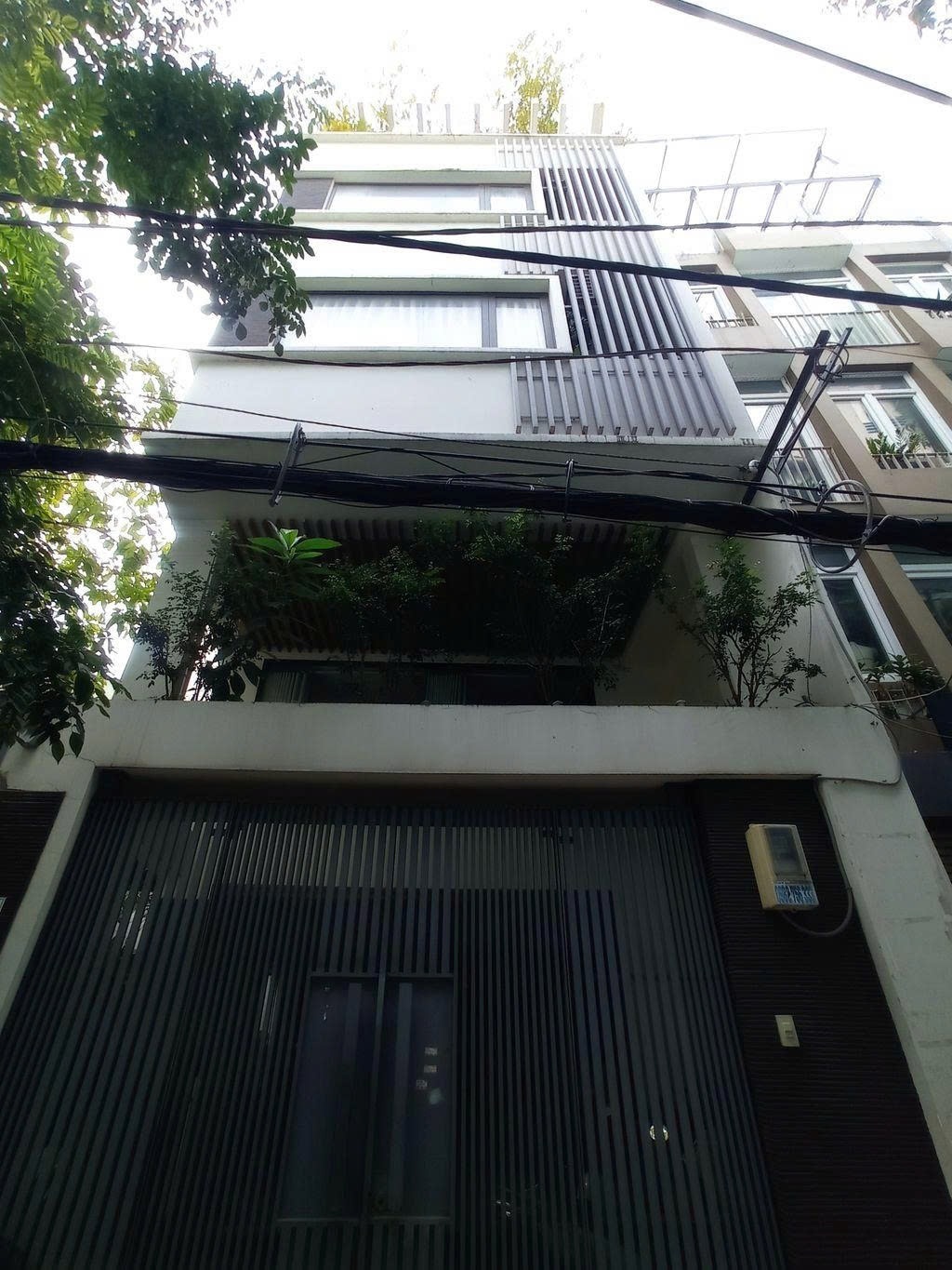 Phòng trọ PTC House 1 Điện Biên Phủ - Bình Thạnh - Toàn cảnh tòa nhà (*)