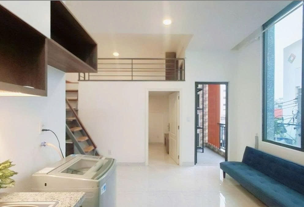 Phòng trọ 1 Phòng ngủ 35m2 tại PTC House Trần Bình Trọng - Bình Thạnh - Phòng khách