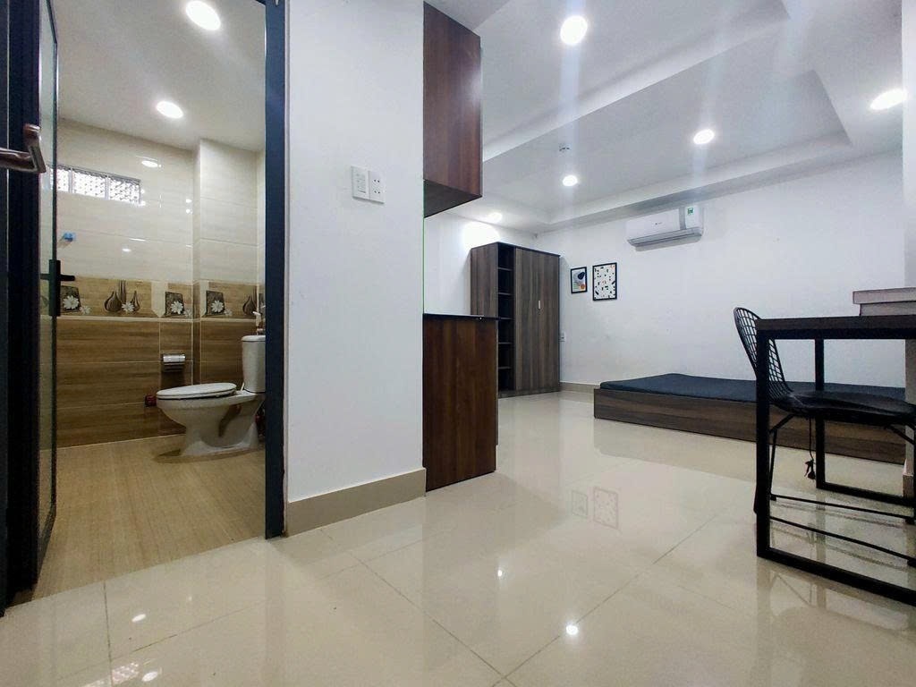 Phòng trọ Studio 20m2 tại PTC House Nguyễn Trọng Tuyển - Phú Nhuận - Phòng tắm