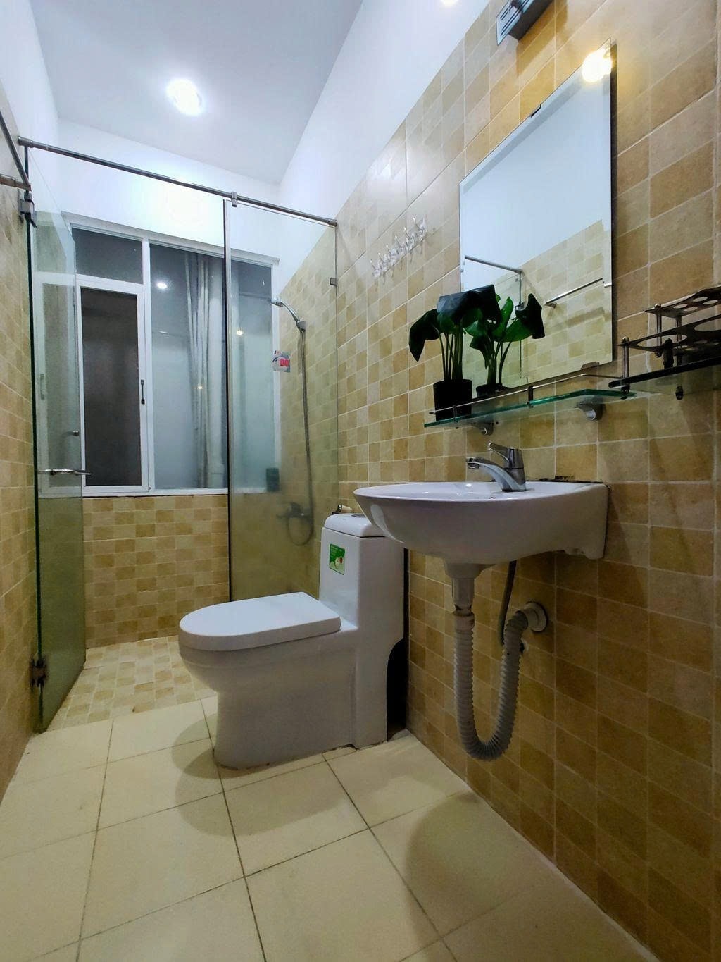 Phòng trọ Studio 20m2 tại PTC House Phan Đăng Lưu - Phú Nhuận - Phòng tắm