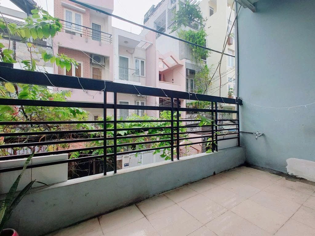 Phòng trọ Studio 20m2 tại PTC House 2 Lê Văn Sỹ - Tân Bình - Ban công