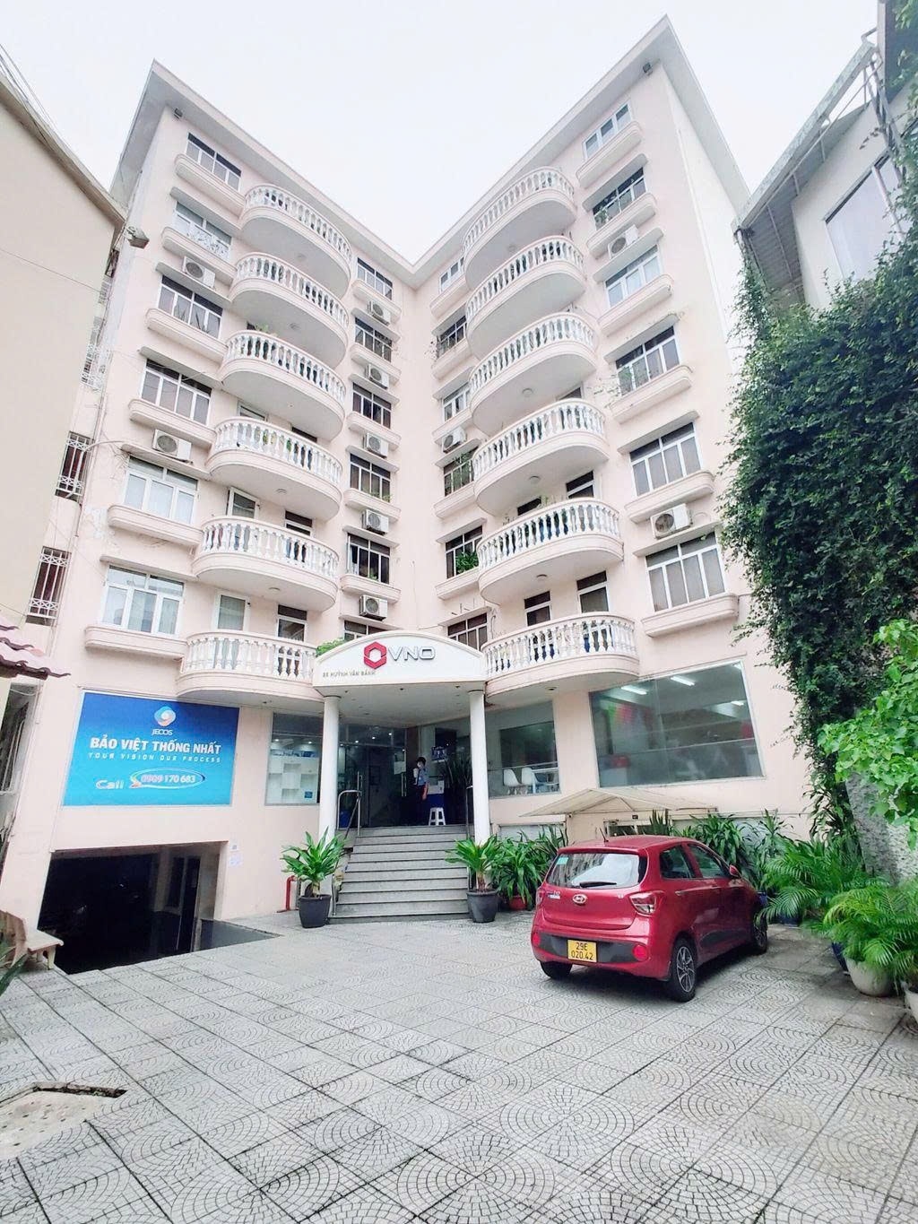 Phòng trọ PTC House 4 Huỳnh Văn Bánh - Phú Nhuận - Toàn cảnh tòa nhà (*)