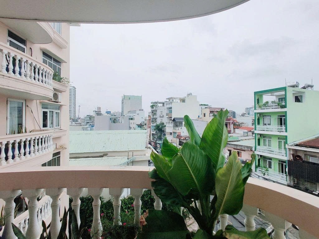 Phòng trọ 1 Phòng ngủ 55m2 tại PTC House 4 Huỳnh Văn Bánh - Phú Nhuận - Ban công