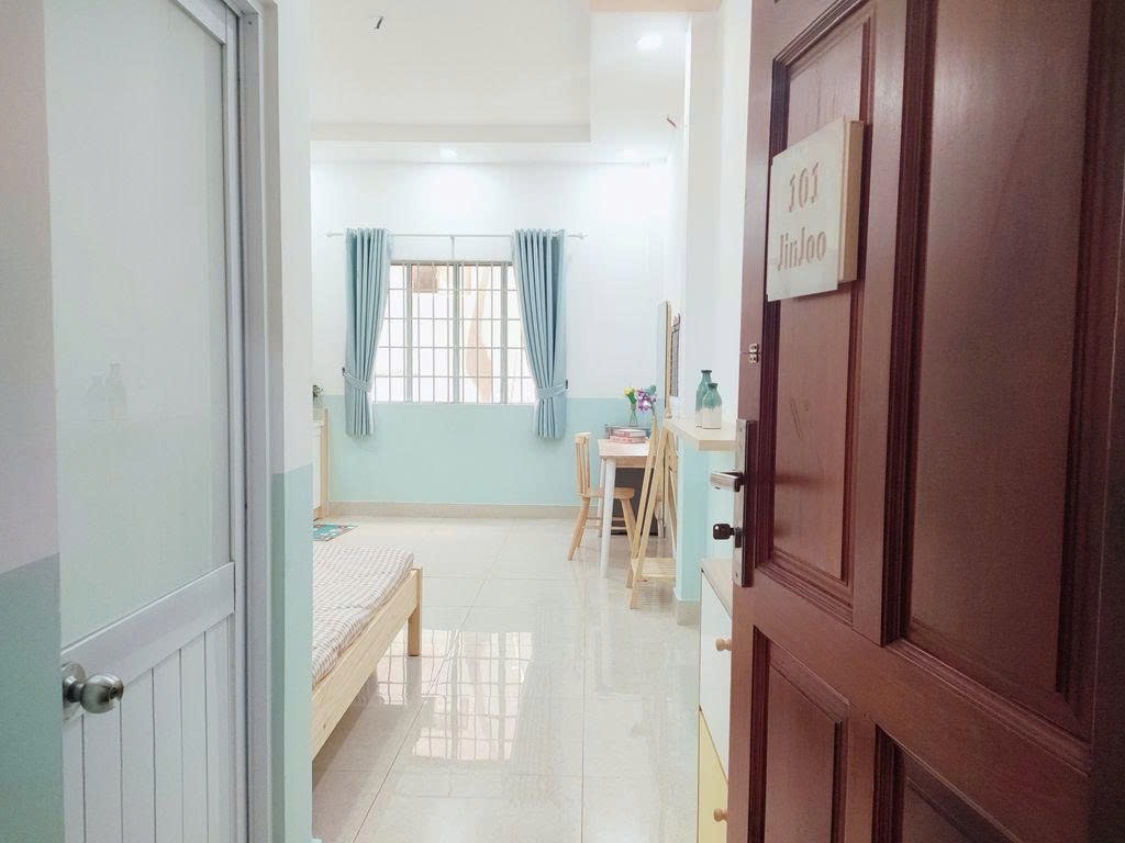 Phòng trọ Studio 25m2 tại PTC House Phú Mỹ - Bình Thạnh - Phòng khách