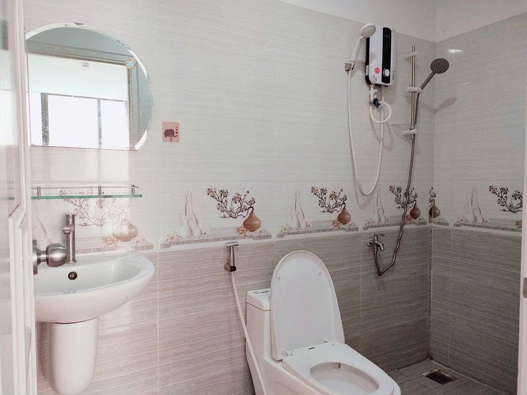 Phòng trọ Studio 25m2 tại PTC House Phan Văn Trị - Bình Thạnh - Phòng tắm