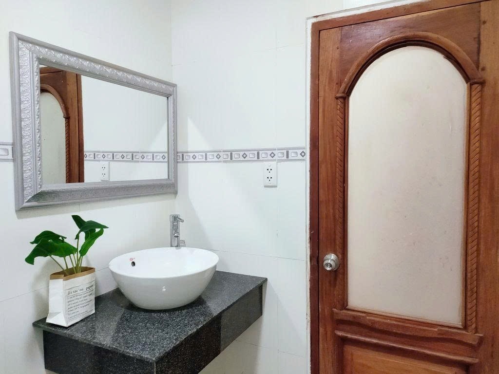 Phòng trọ Studio 35m2 tại PTC House Nguyễn Cửu Vân - Bình Thạnh - Phòng tắm