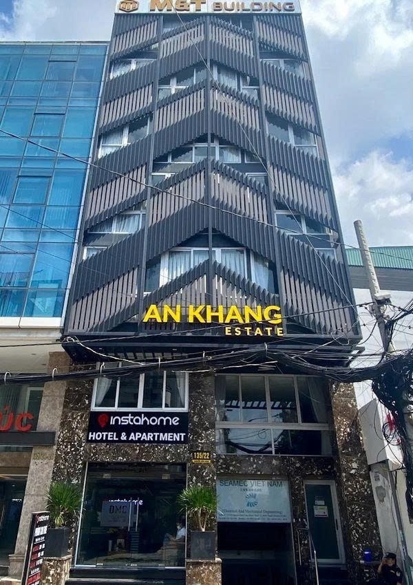 Phòng trọ PTC House 4 Nguyễn Hữu Cảnh - Bình Thạnh - Toàn cảnh tòa nhà (*)