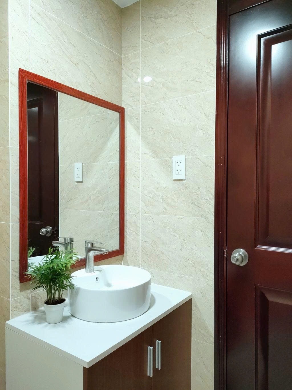 Phòng trọ Studio 20m2 tại PTC House Nguyễn Xí - Bình Thạnh - Phòng tắm