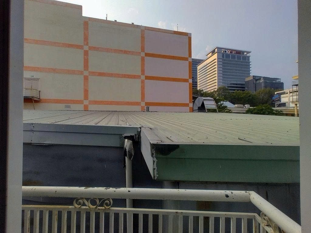 Phòng trọ Studio 25m2 tại PTC House 1 Điện Biên Phủ - Quận 10 - Ban công