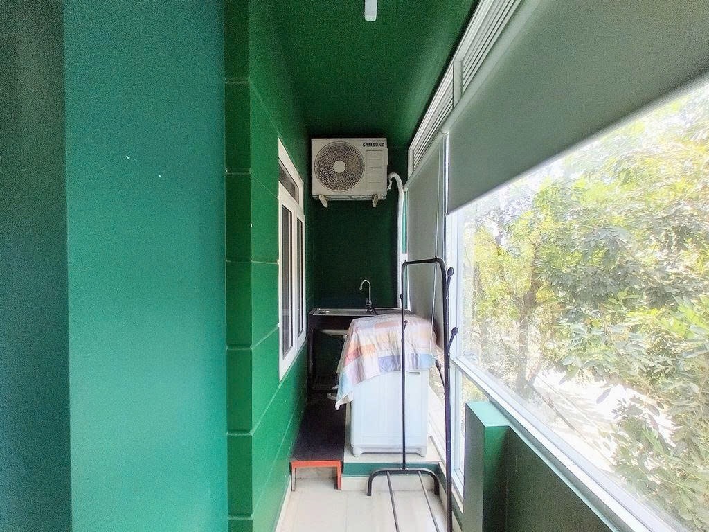 Phòng trọ Studio 20m2 tại PTC House Hoàng Quốc Việt - Quận 7 - Ban công