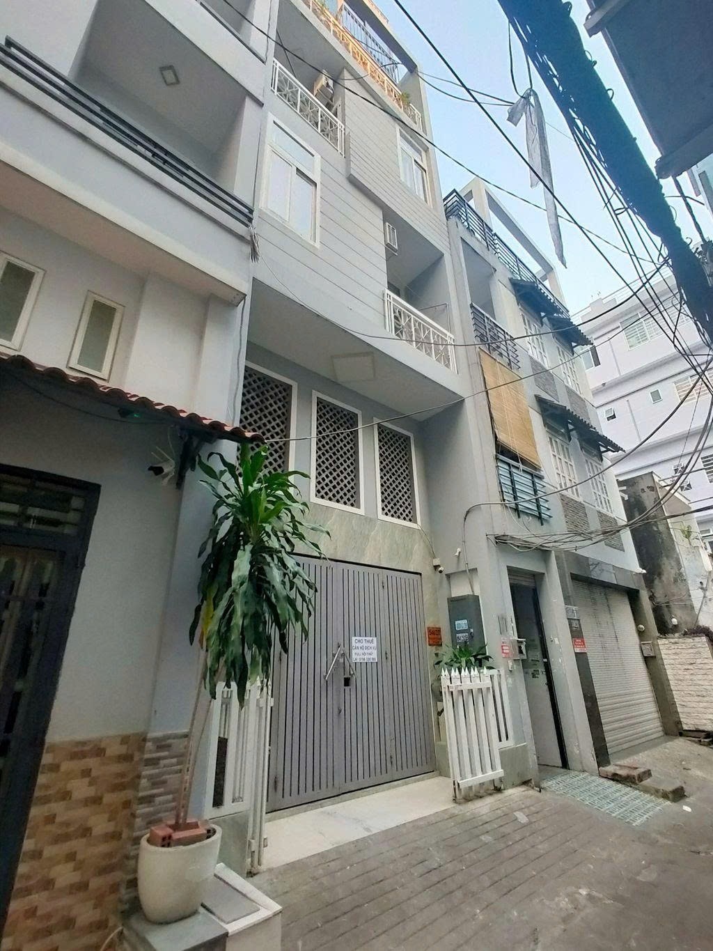 Phòng trọ PTC House 1 Cách Mạng Tháng 8 - Quận 3