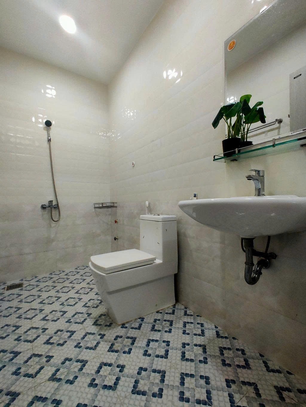 Phòng trọ Studio 25m2 tại PTC House 1 Cách Mạng Tháng 8 - Quận 3 - Phòng tắm