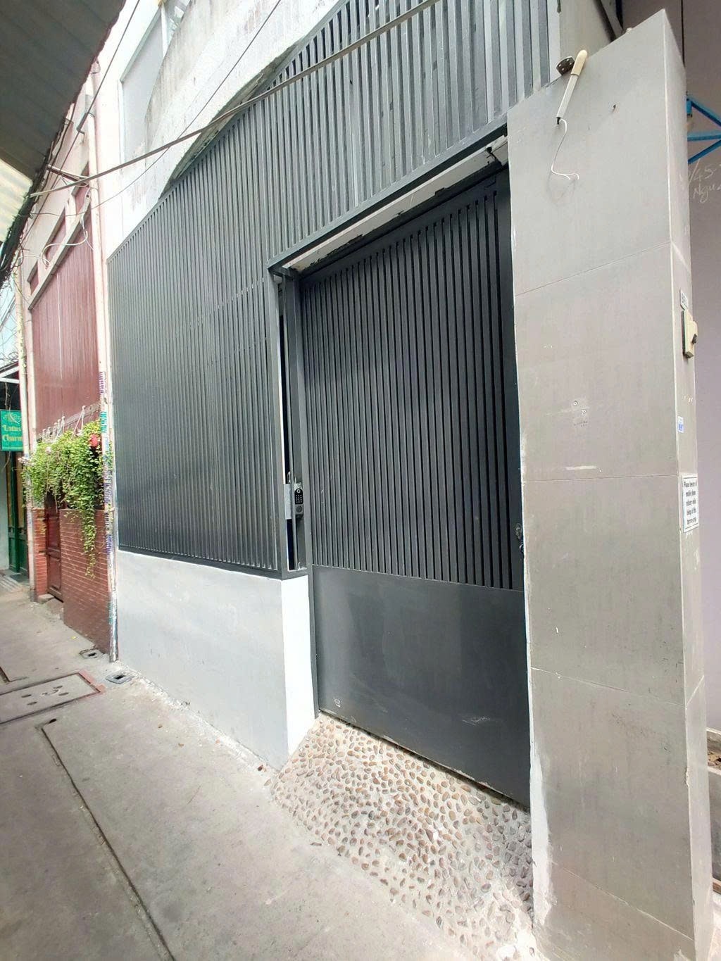 Phòng trọ PTC House Phạm Ngũ Lão - Quận 1 - Toàn cảnh tòa nhà (*)