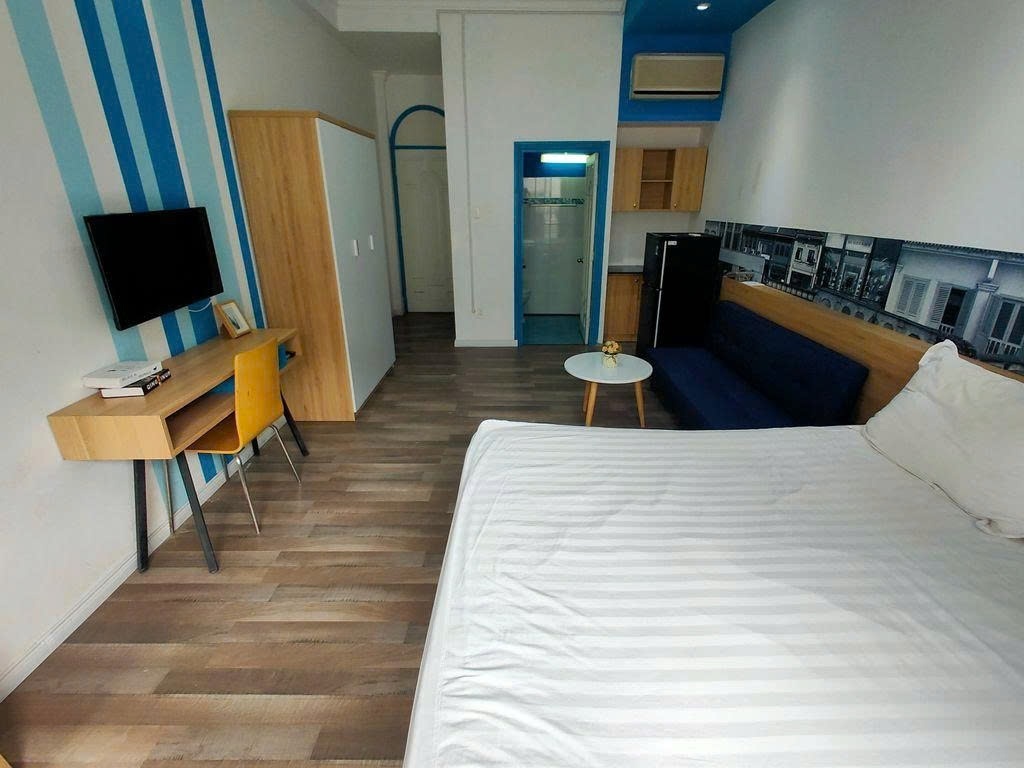 Phòng trọ Studio 20m2 tại PTC House Phạm Ngũ Lão - Quận 1 - Góc làm việc