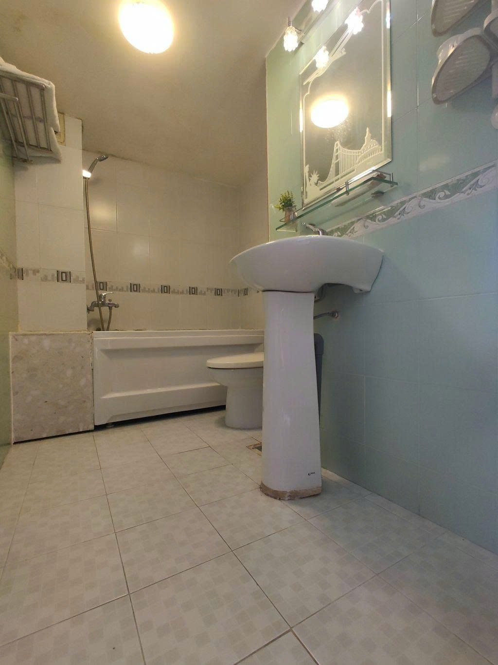 Phòng trọ Studio 20m2 tại PTC House Nguyễn Cư Trinh - Quận 1 - Phòng tắm