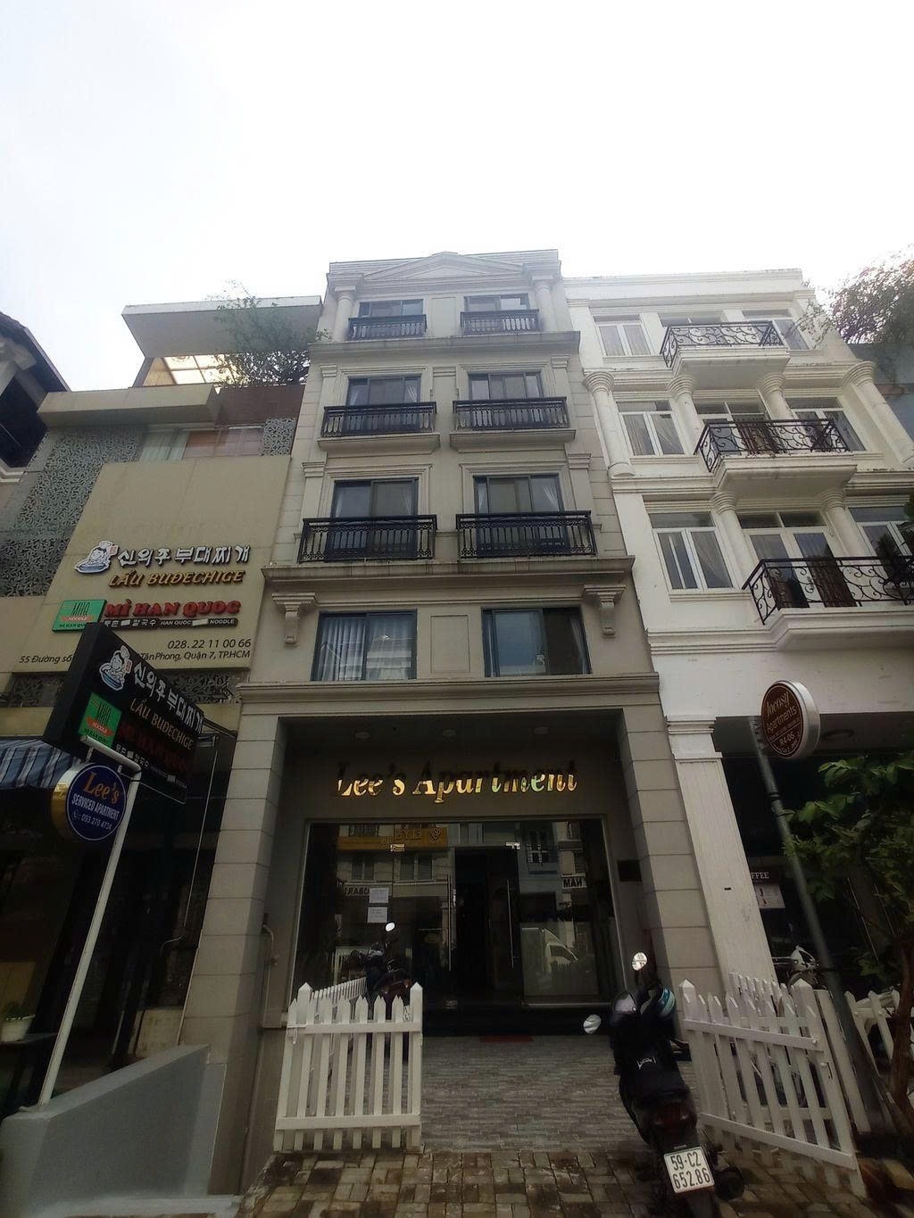 Phòng trọ PTC House Hưng Gia 2 - Quận 7 - Toàn cảnh tòa nhà (*)