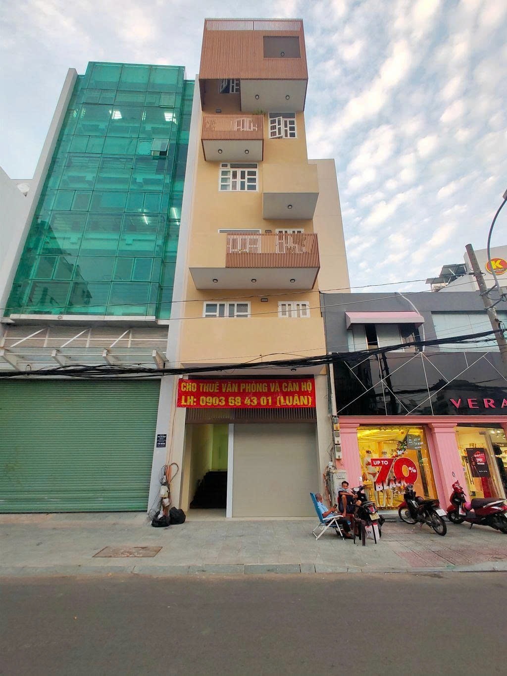 Phòng trọ PTC House Trần Quang Khải - Quận 1 - Toàn cảnh tòa nhà (*)