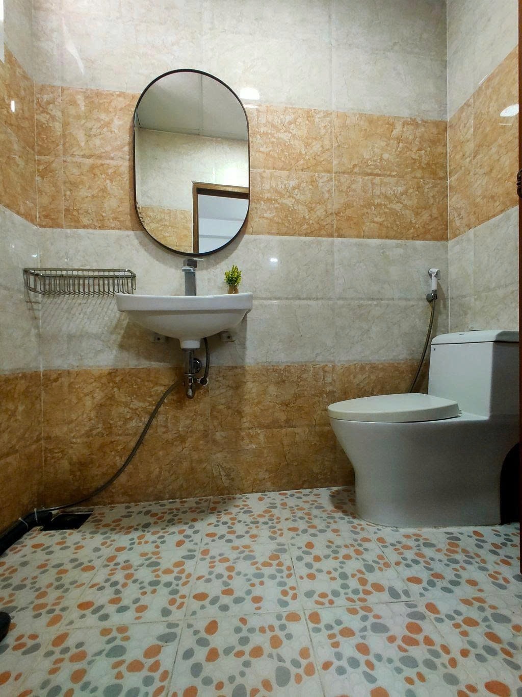 Phòng trọ Studio 20m2 tại PTC House Đường 3/2 - Quận 10 - Phòng tắm