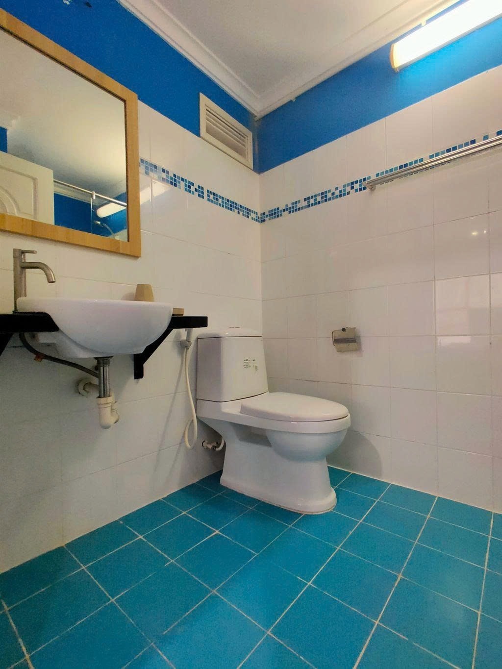 Phòng trọ Studio 30m2 tại PTC House Cống Quỳnh - Quận 1 - Phòng tắm