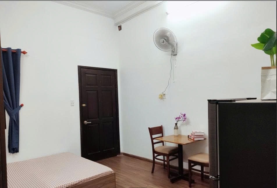 Phòng trọ PTC House Lý Chính Thắng - Quận 3 - Phòng (*)