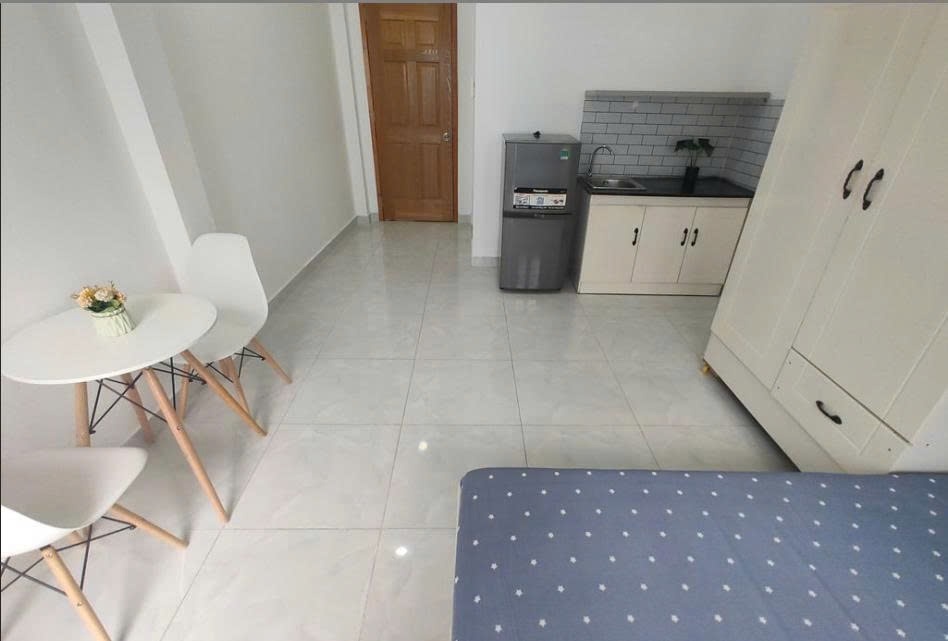 Phòng trọ PTC House Cách Mạng Tháng 8 - Quận 3 - Phòng (*)