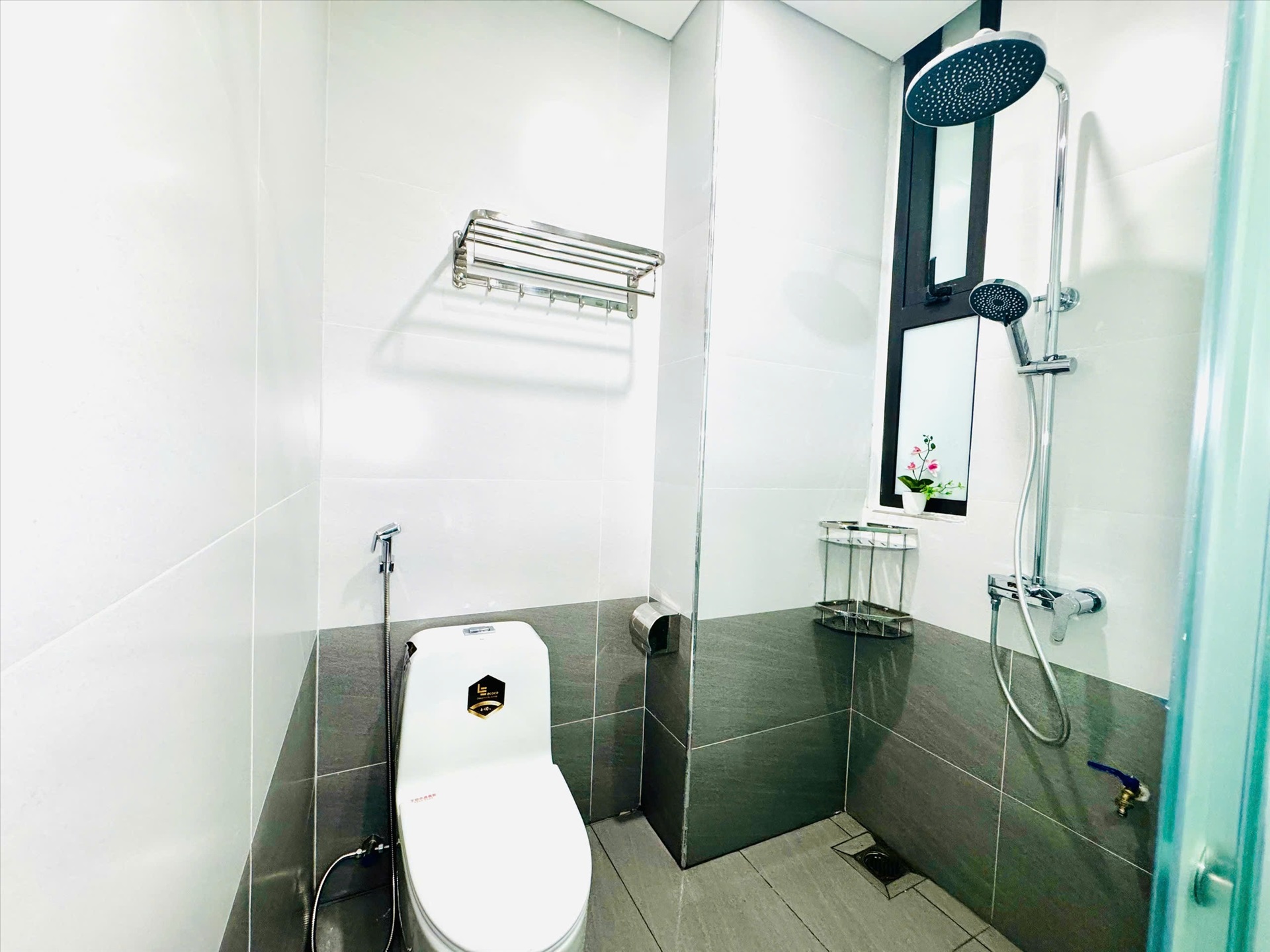 Phòng trọ Studio 25m2 tại Vihome Plus Đại Từ - Hoàng Mai - Phòng tắm