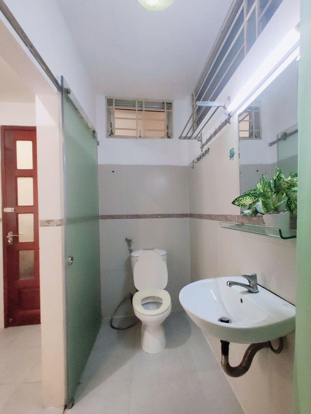 Phòng trọ 1 Phòng ngủ 35m2 tại PTC House Hai Bà Trưng - Quận 1 - Phòng tắm