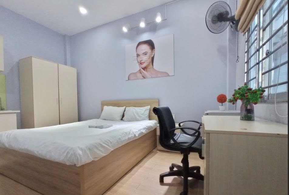 Phòng trọ PTC House Thái Văn Lung - Quận 1 - Toàn cảnh tòa nhà (*)