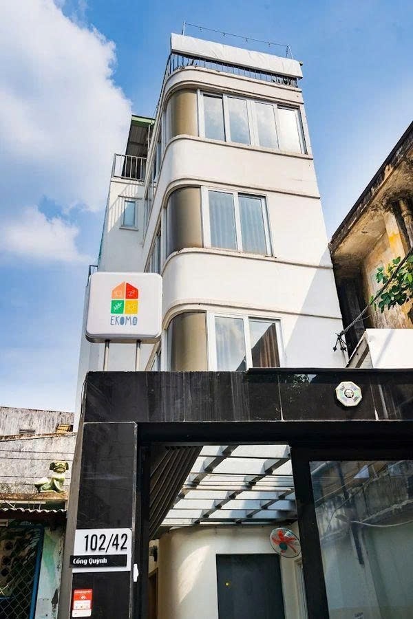 Phòng trọ PTC House 2 Cống Quỳnh - Quận 1 - Toàn cảnh tòa nhà (*)