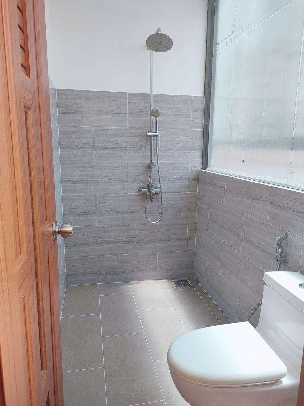 Phòng trọ Studio 40m2 tại PTC House Đường 61 - Quận 2 - Phòng tắm