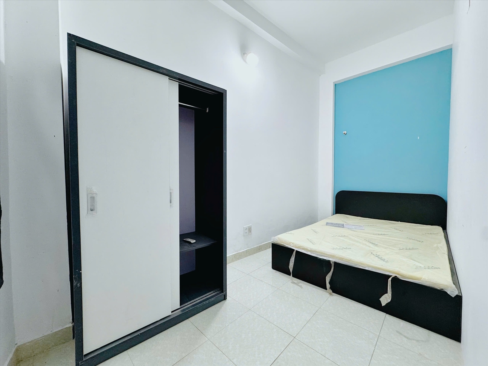 Phòng trọ 1 Phòng ngủ 25m2 tại Uncle House Ngô Tất Tố - Bình Thạnh - Phòng ngủ