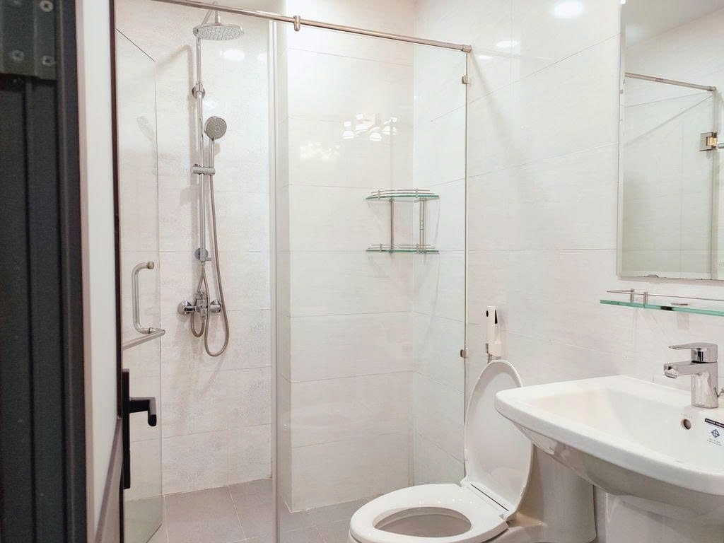 Phòng trọ Studio 35m2 tại PTC House Đường 9 - Quận 2 - Phòng tắm