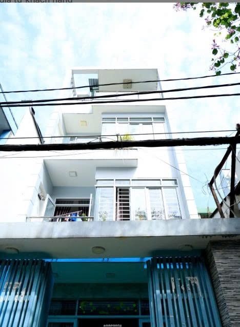 Phòng trọ PTC House Nguyễn Bá Tòng - Tân Bình - Toàn cảnh tòa nhà (*)