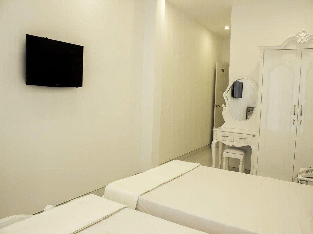 Phòng trọ PTC House 1 Trần Hưng Đạo - Quận 1 - Phòng (*)