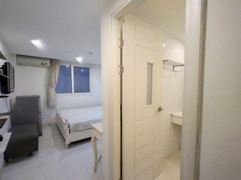 Phòng trọ PTC House 1 Trần Hưng Đạo - Quận 1 - Phòng (*)