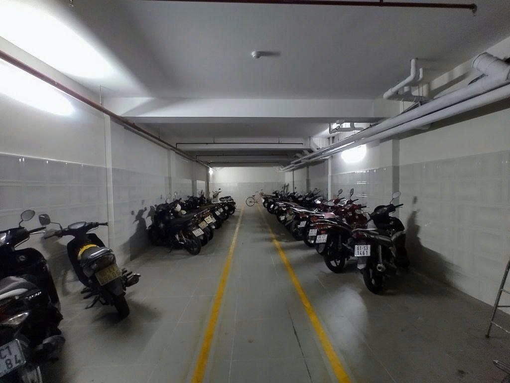 Phòng trọ PTC House 1 Huỳnh Tấn Phát - Quận 7 - Khu để xe (*)