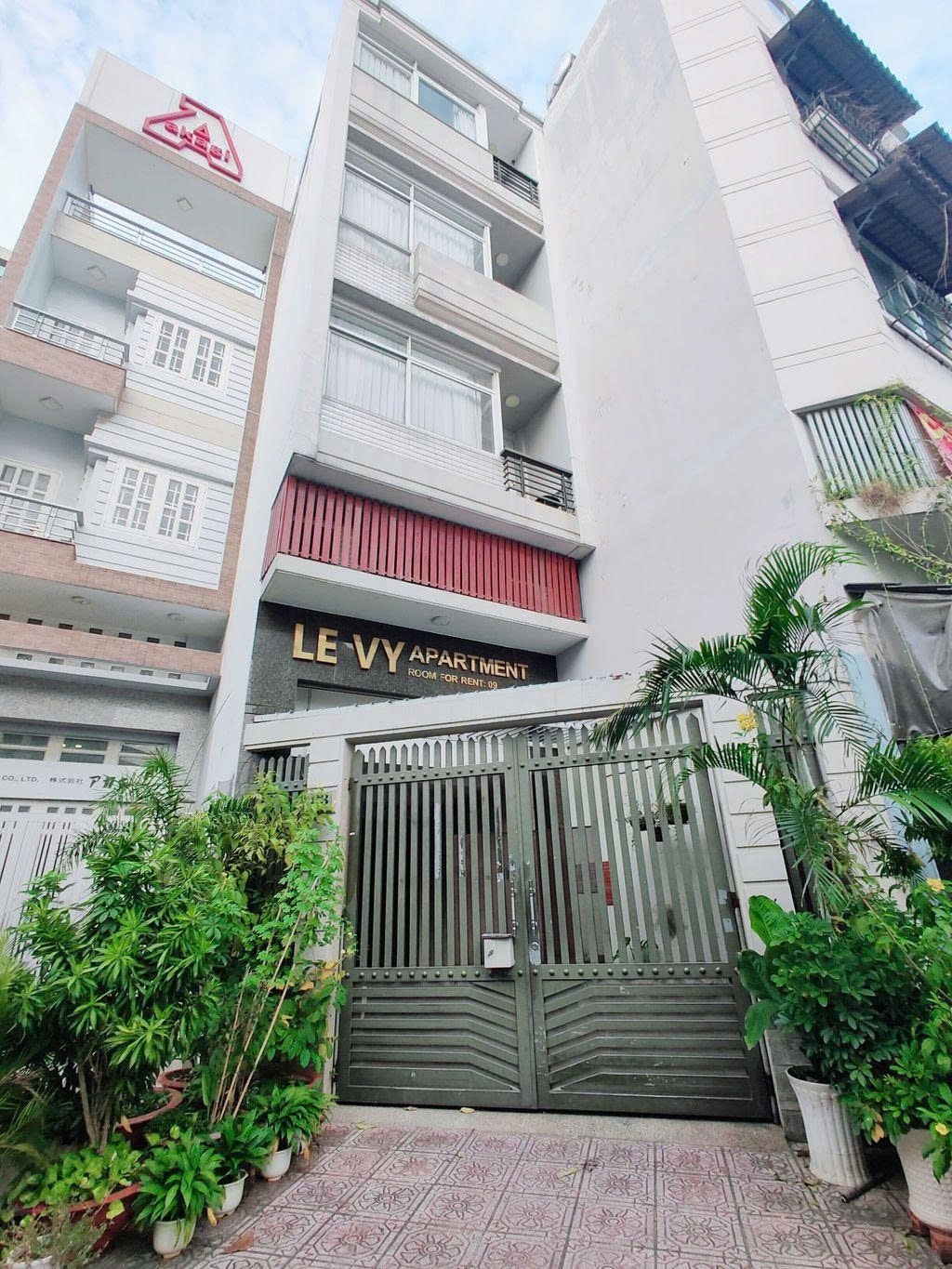 Phòng trọ PTC House 3 Nguyễn Ngọc Phương - Bình Thạnh - Toàn cảnh tòa nhà (*)