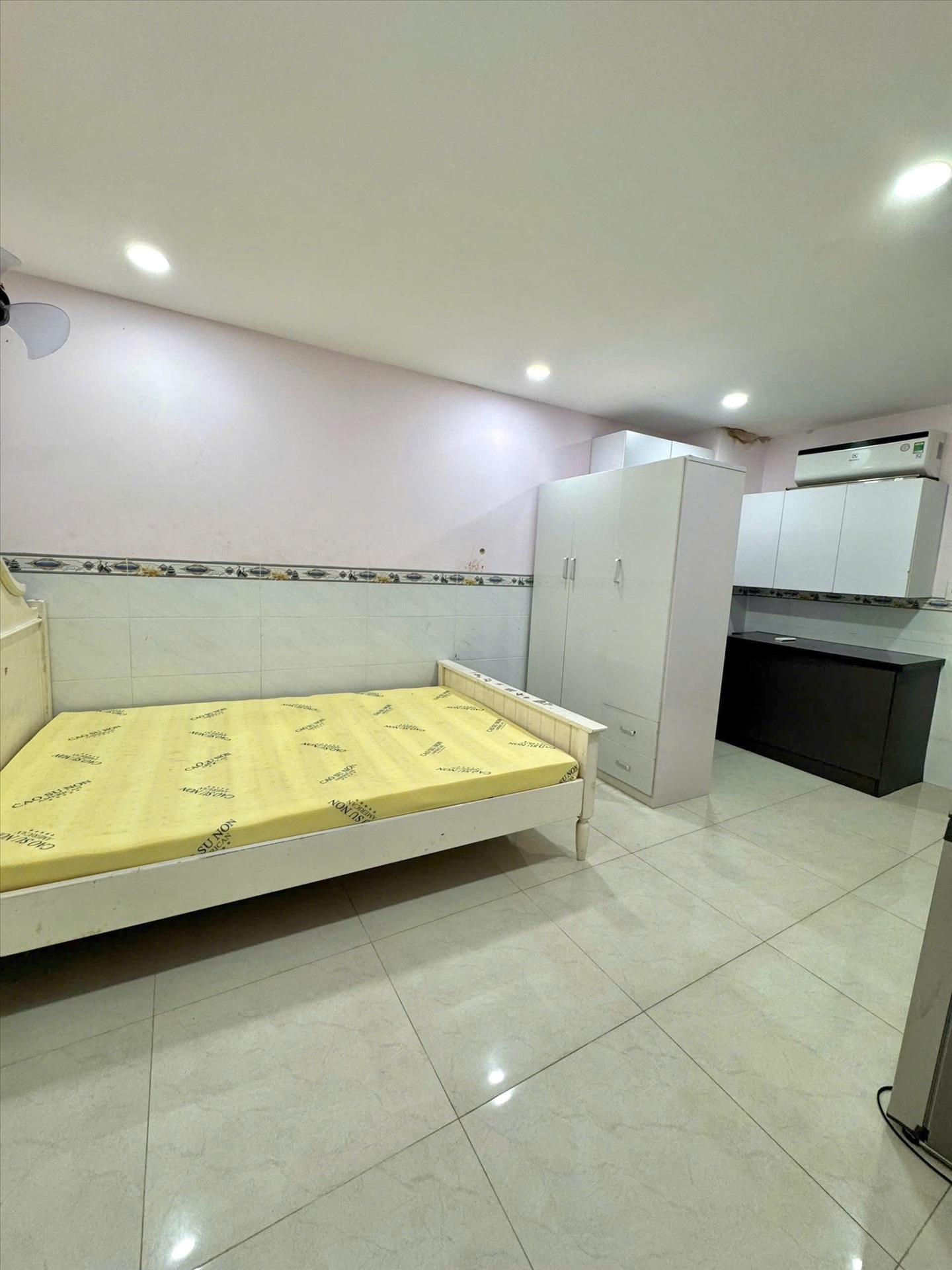 Phòng trọ Studio 28m2 tại Mer's House Trần Văn Đang - Quận 3 - Phòng ngủ