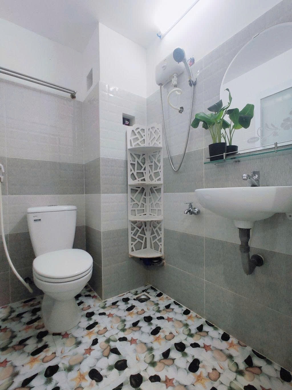 Phòng trọ Studio 20m2 tại PTC House 3 Cộng Hoà - Tân Bình - Phòng tắm