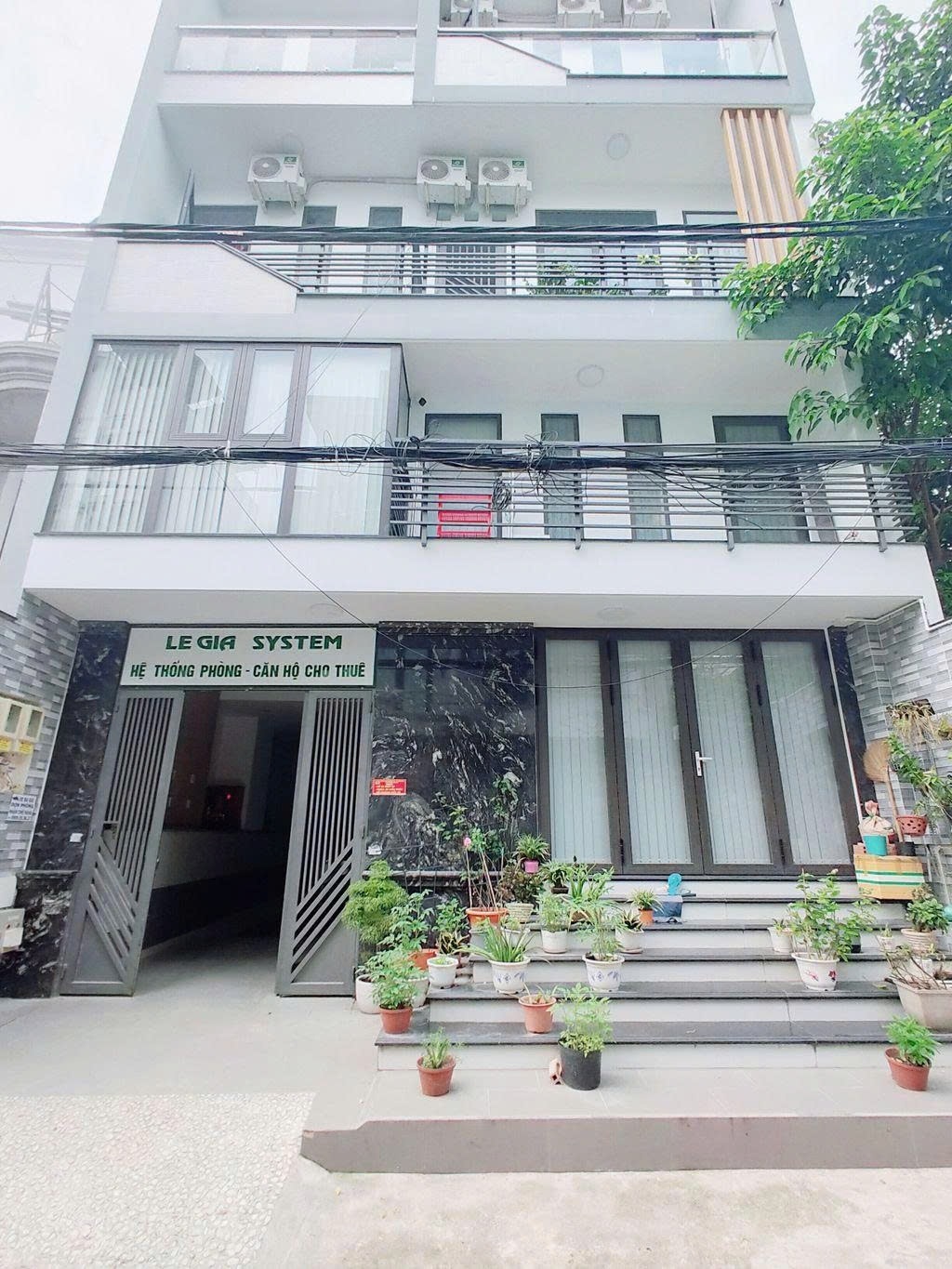 Phòng trọ PTC House 3 Cộng Hoà - Tân Bình - Toàn cảnh tòa nhà (*)